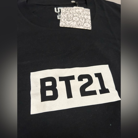 Uniqlo x BT21 - Picture 3 of 3